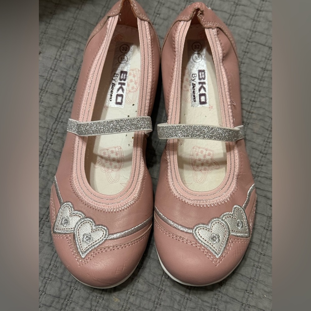 BKO by Beeko Girls Pink Ballet Slip Ons Sz 1.5 NWOB
